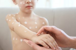 čierny dospievajúci vagínaateak a fajčenie deň