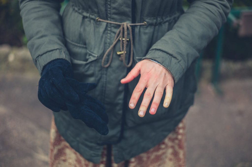 Raynaudův syndrom - studené červené ruky