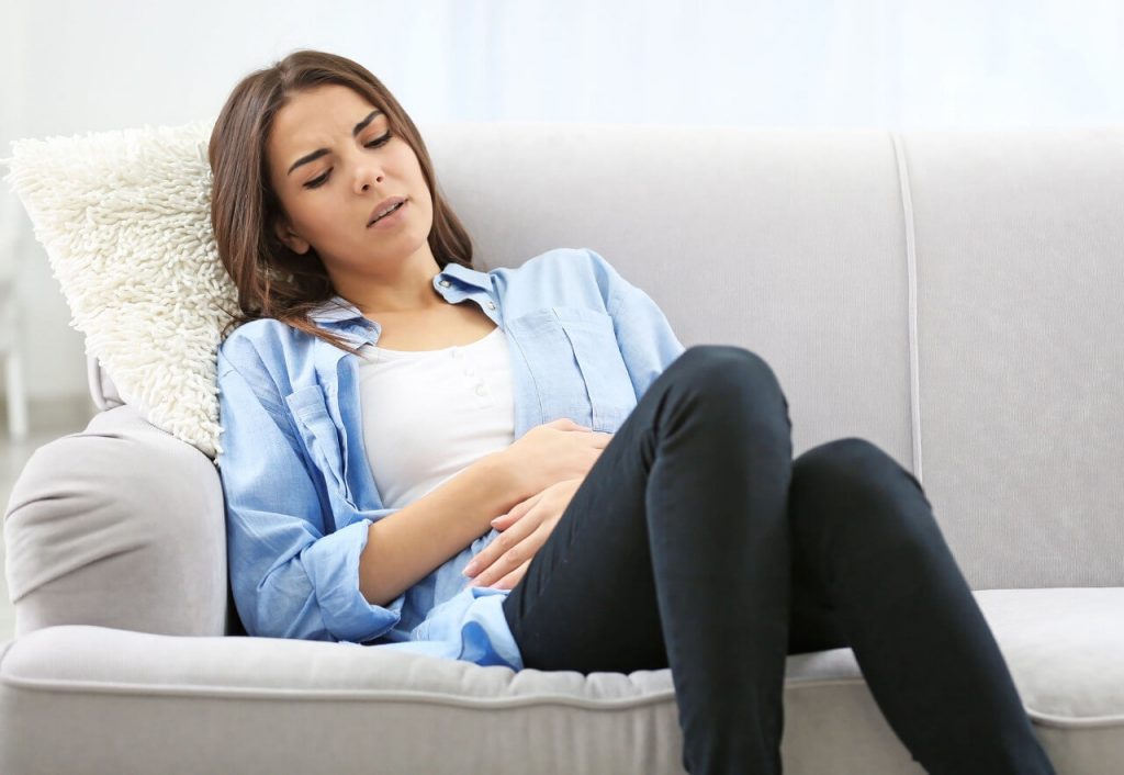Zánět vaječníků (pánevní zánětlivá nemoc), bolest břicha