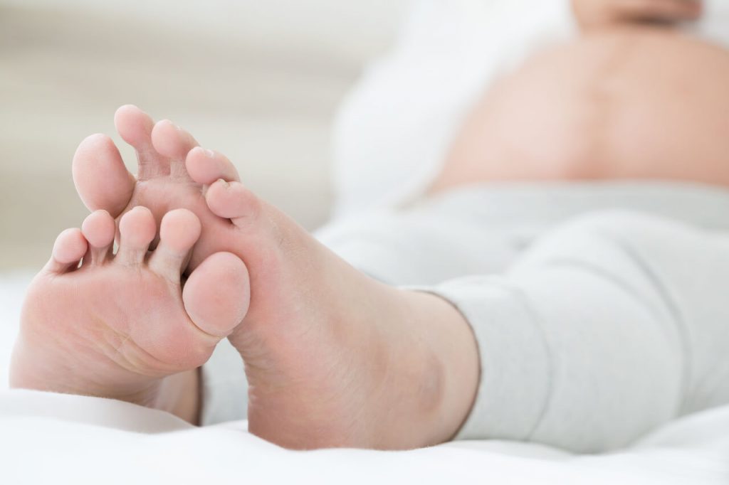 Opuchnuté nohy - Aké sú vhodné tabletky na odvodnenie organizmu?
